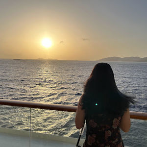 Meet your Posher, Sativa